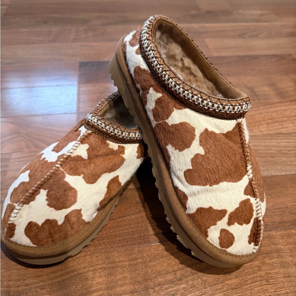 UGG Women's Tan and Cream Cow Print Slippers